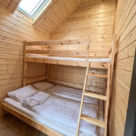 Apartmán Wooden Studies - 10 Piotrowice (Oswiecim)